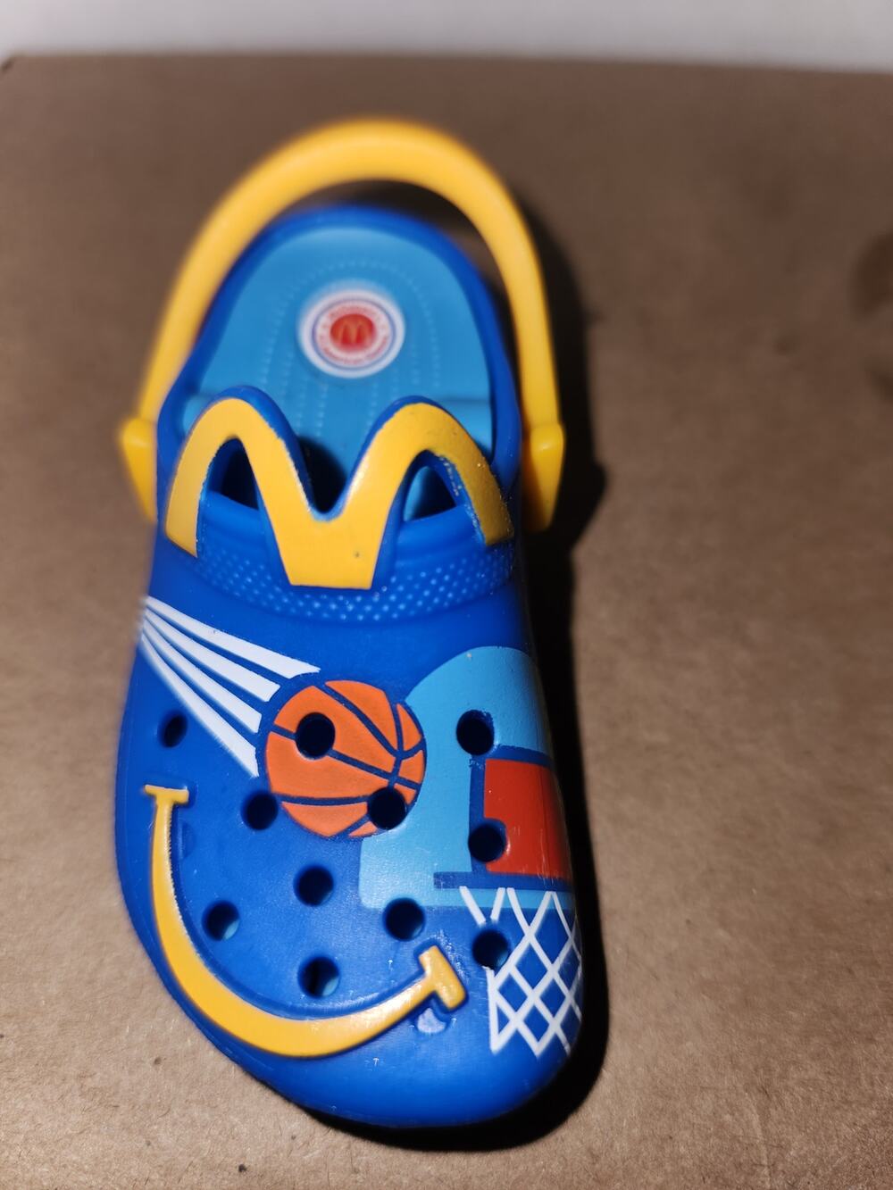 2026 McDonalds All American Games Free Throw Crocs Toy Keychain Blue #2